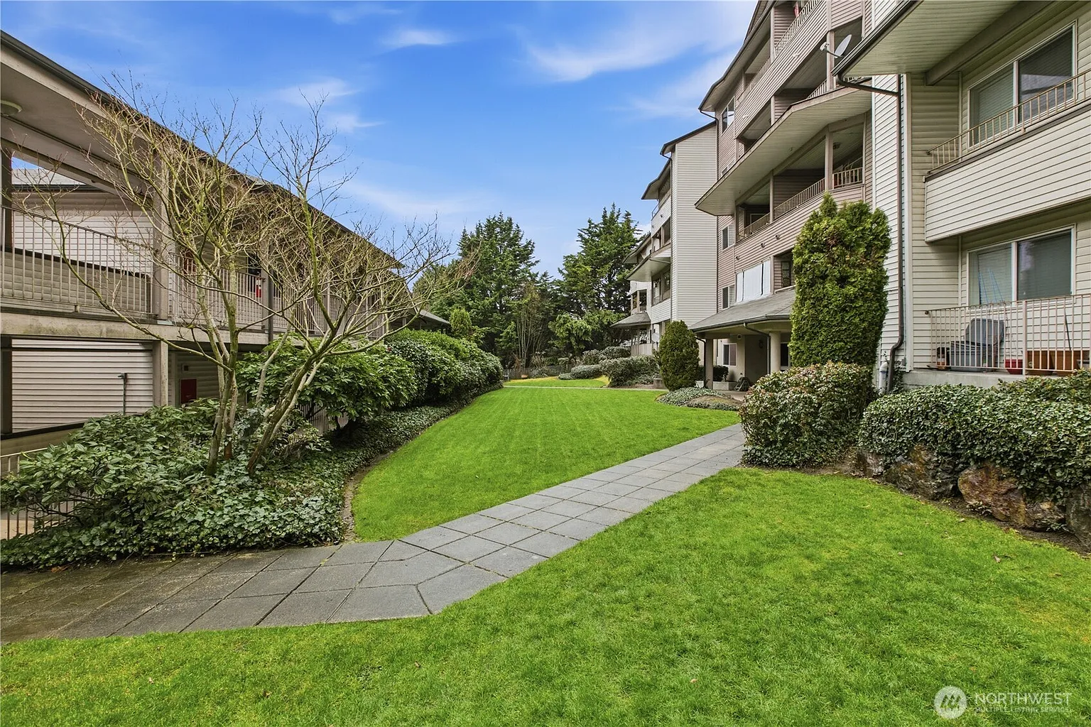 15310 Macadam Road S #A204 photo 1