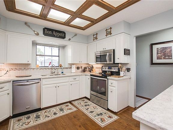 4th image of 1936 W Indiana Cir