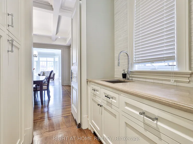 154 Munro Blvd — Photo 13