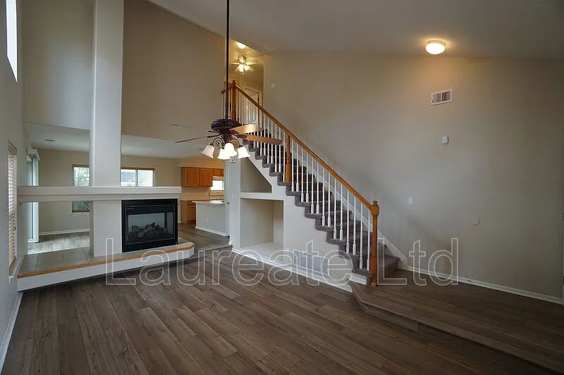 3 bed, 2.5 bath, 1522 sqft, $2,595 — Photo 3