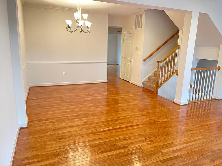 1560 Rutland Way — Photo 18