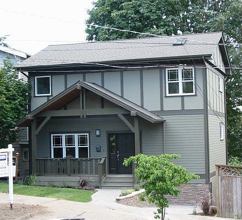 2nd image of 1621 33rd Ave