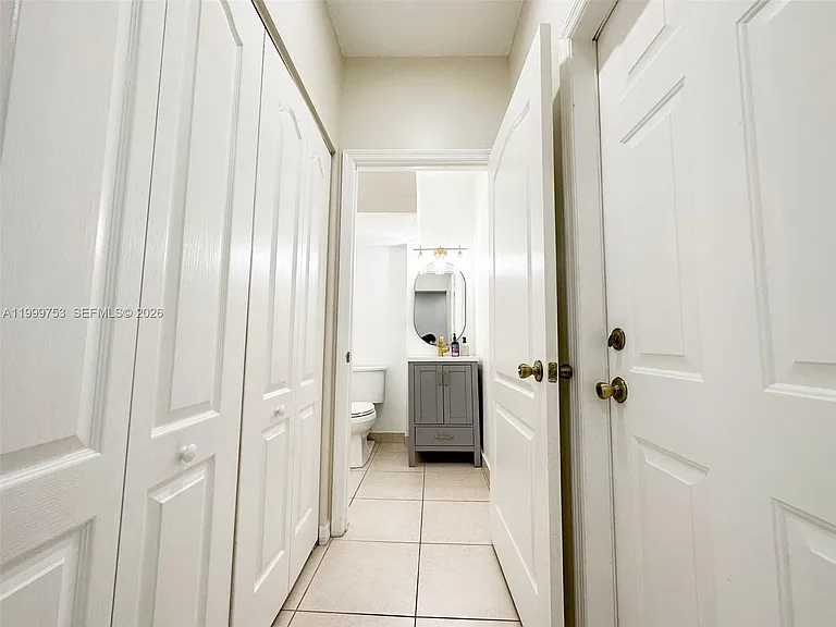 130 Riverwalk Cir #130 — Photo 6