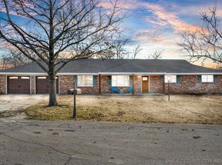 200 Rawson Rd, Sand Springs, OK 74063