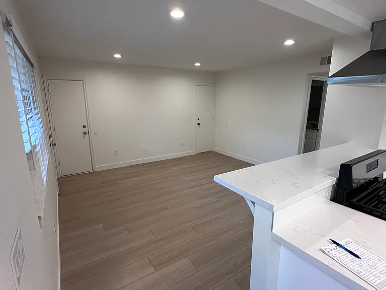 16781 Green Ln #B — Photo 7