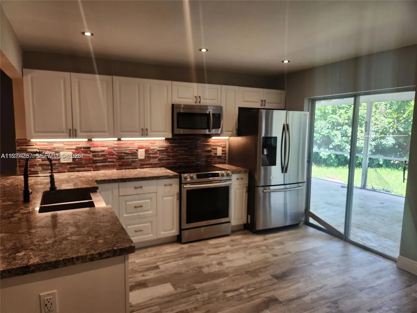 107 S 18th Avenue S _, Lake Worth Beach, FL 33460 — Photo 2
