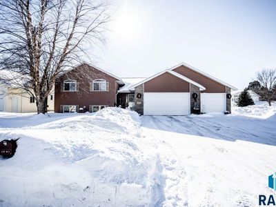 117 W Elm St, Brandon, SD, 57005