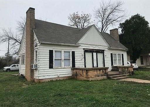 1st image of 281 College Dr APT E