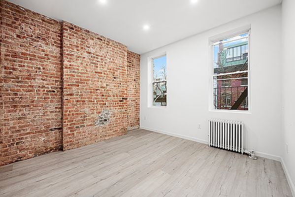 1st image of 229 E 11th St #11