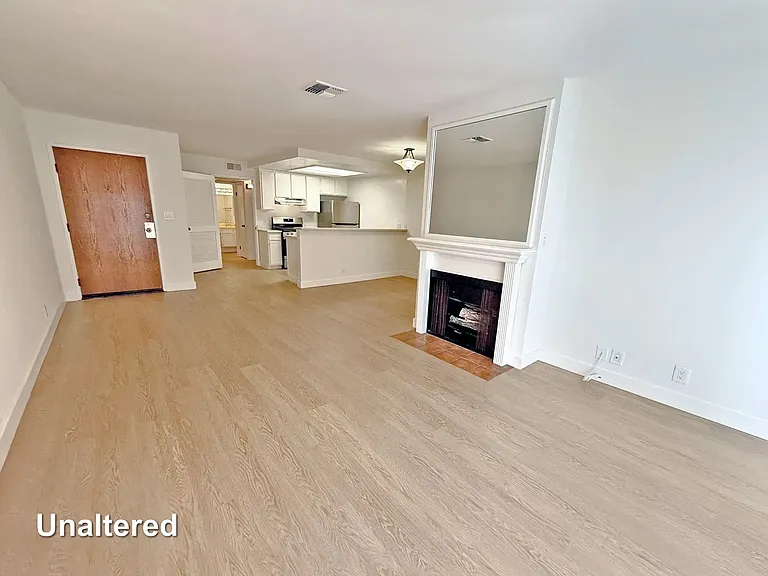 1321 N Vista St #205 — Photo 3