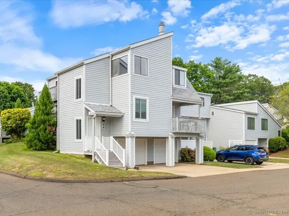 301 Walden Green Road #301, Branford, CT 06405