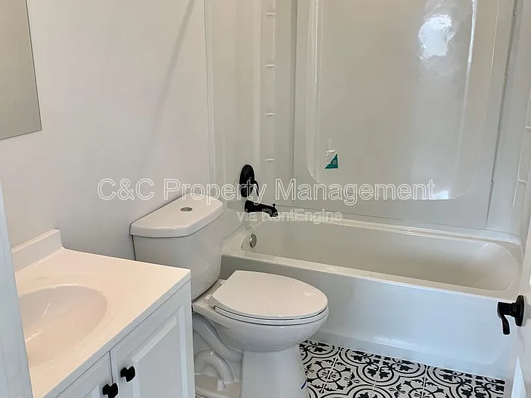 628 Eardley Ave — Photo 10