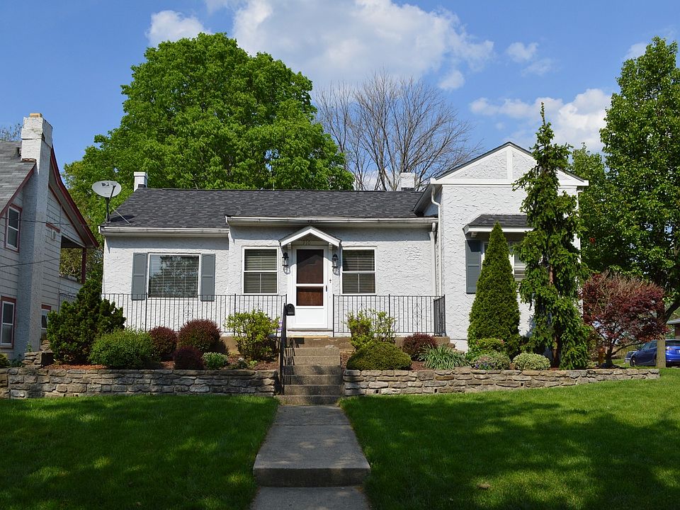 1st image of 910 Alhambra Ct