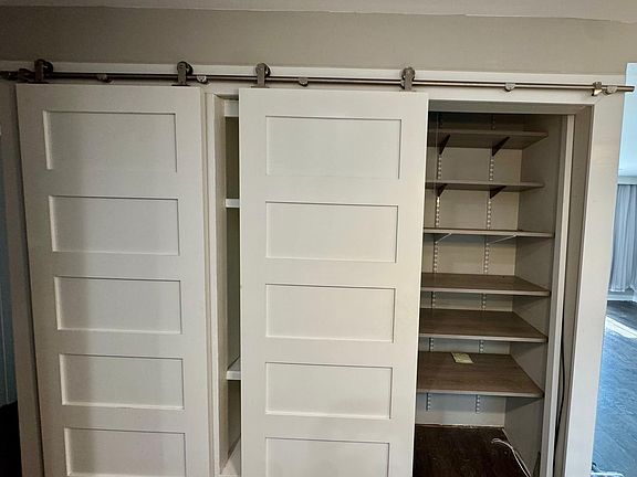 4th image of 7510 Farmingdale Dr APT 402