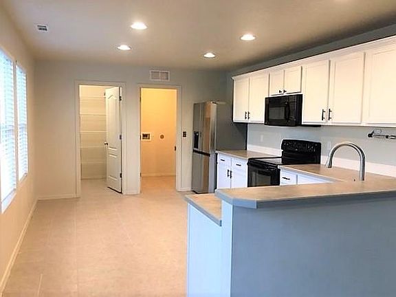 4th image of 311 Berrypark Pl