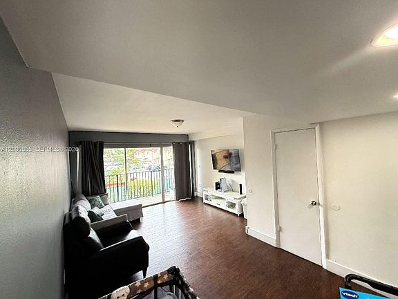 2nd image of 231 NW 109th Ave APT 209