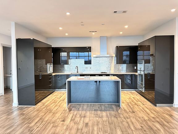 4th image of 4521 San Felipe St Unit 2405