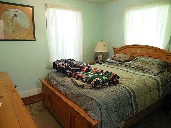 5th image of 202 Aaron Dr