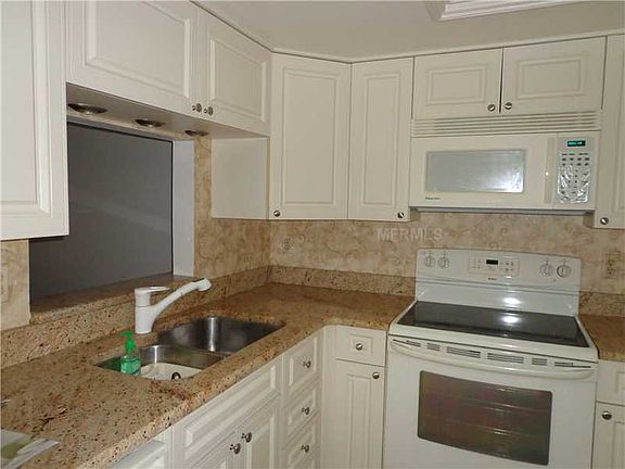 4th image of 2460 Northside Dr APT 805