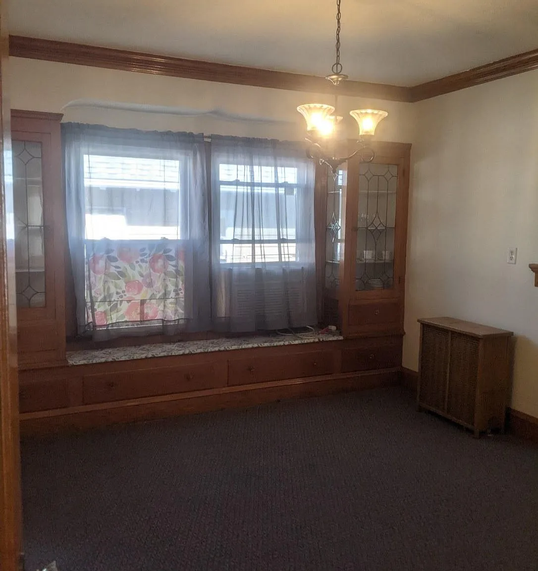 2 bed, 1000 sqft, $1,000 — Photo 2