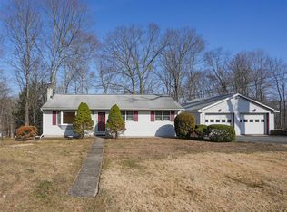 19 Ridge Way, Purdys, NY 10578