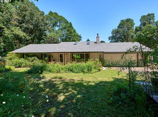 3155 Mistletoe Rd, Dallas, OR 97338