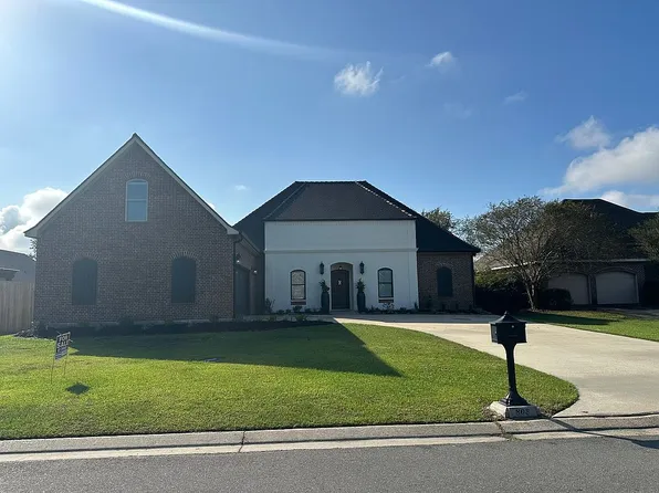 808 Sugar Maple Ln, Sulphur, LA 70665