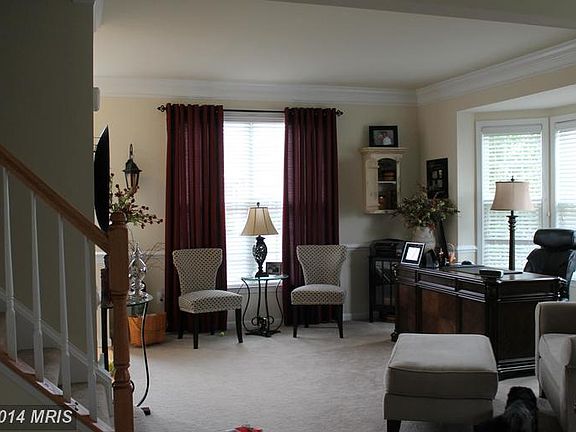 5th image of 209 Darden Ct W