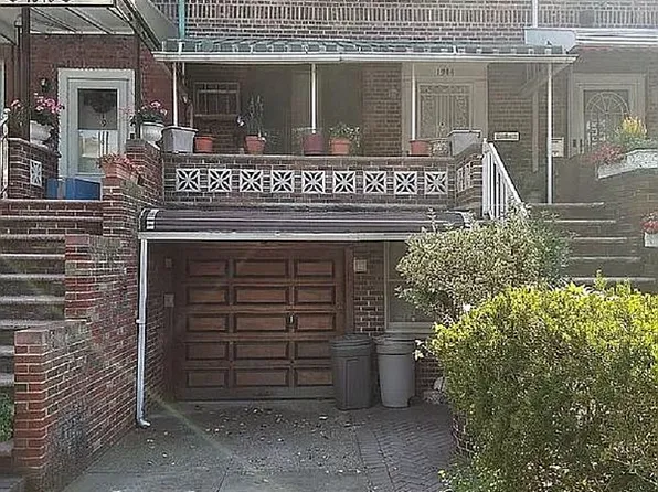 1944 19th Ln, Brooklyn, NY 11214