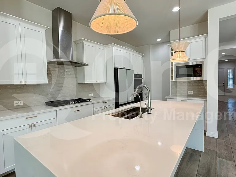 4280 S Amethyst Dr — Photo 8