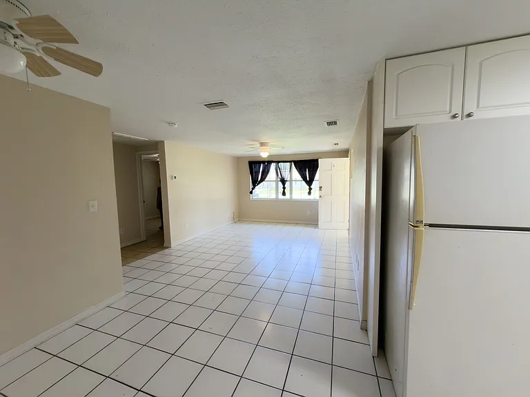 519 Lafayette St — Photo 21