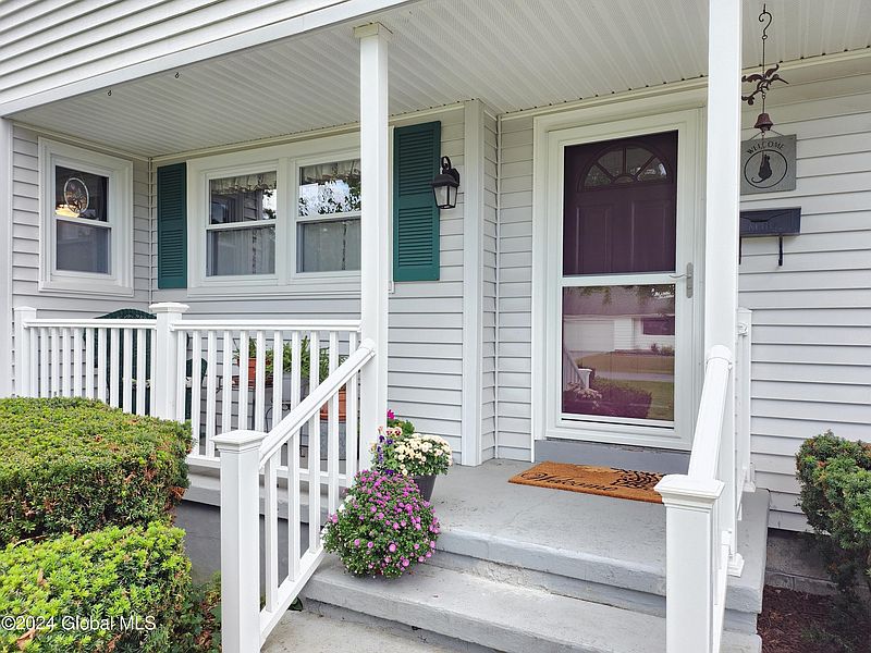 3rd image of 7 Buena Vista Avenue