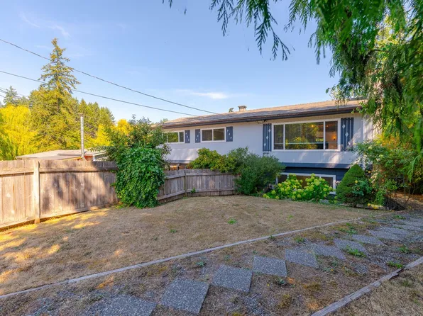 1574 Macmillan Rd, Nanaimo, BC V9X 1L9