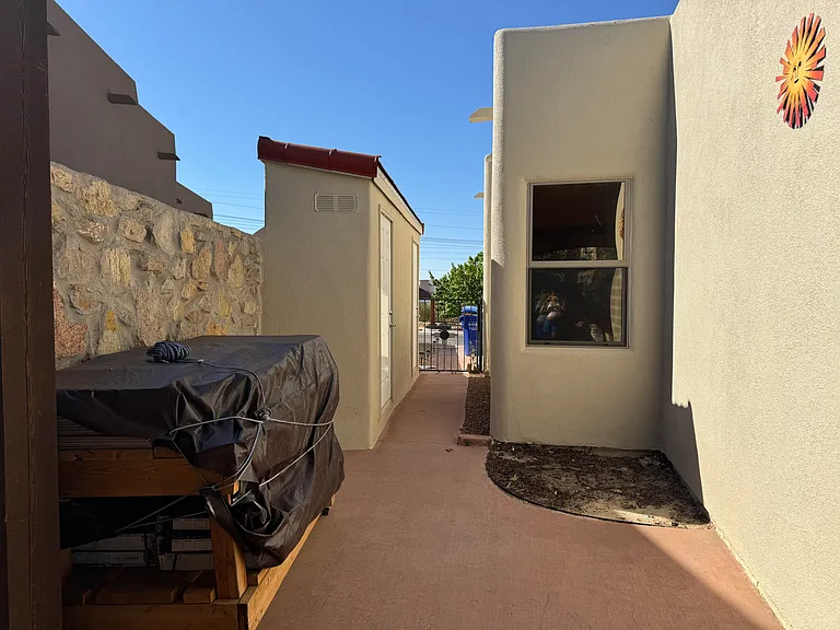 682 La Melodia Dr — Photo 38