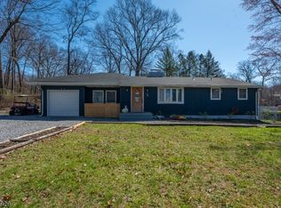 74 Scenic Dr, Vernon Twp., NJ 07419