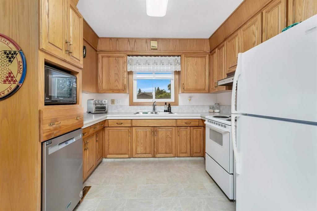 5028 E 58th St, Lacombe, AB - View 6