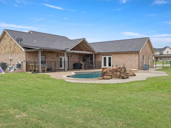 10486 Pheasant Run, Justin, TX 76247