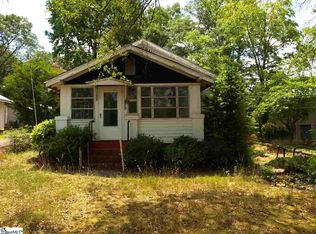 515 Pelham St, Greer, SC 29651