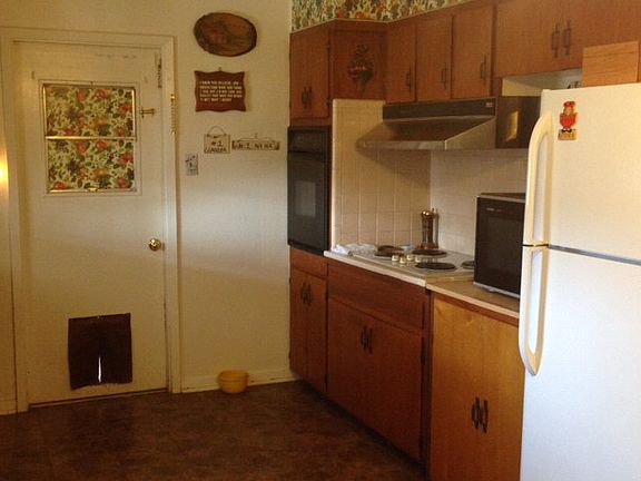 4th image of 3629 Redbud Ave
