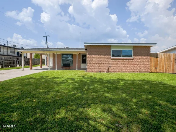 11 Chennault St, Morgan City, LA 70380