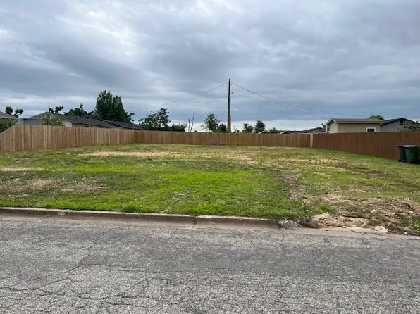 1308 W Beech Dr #2, Rogers, AR 72756
