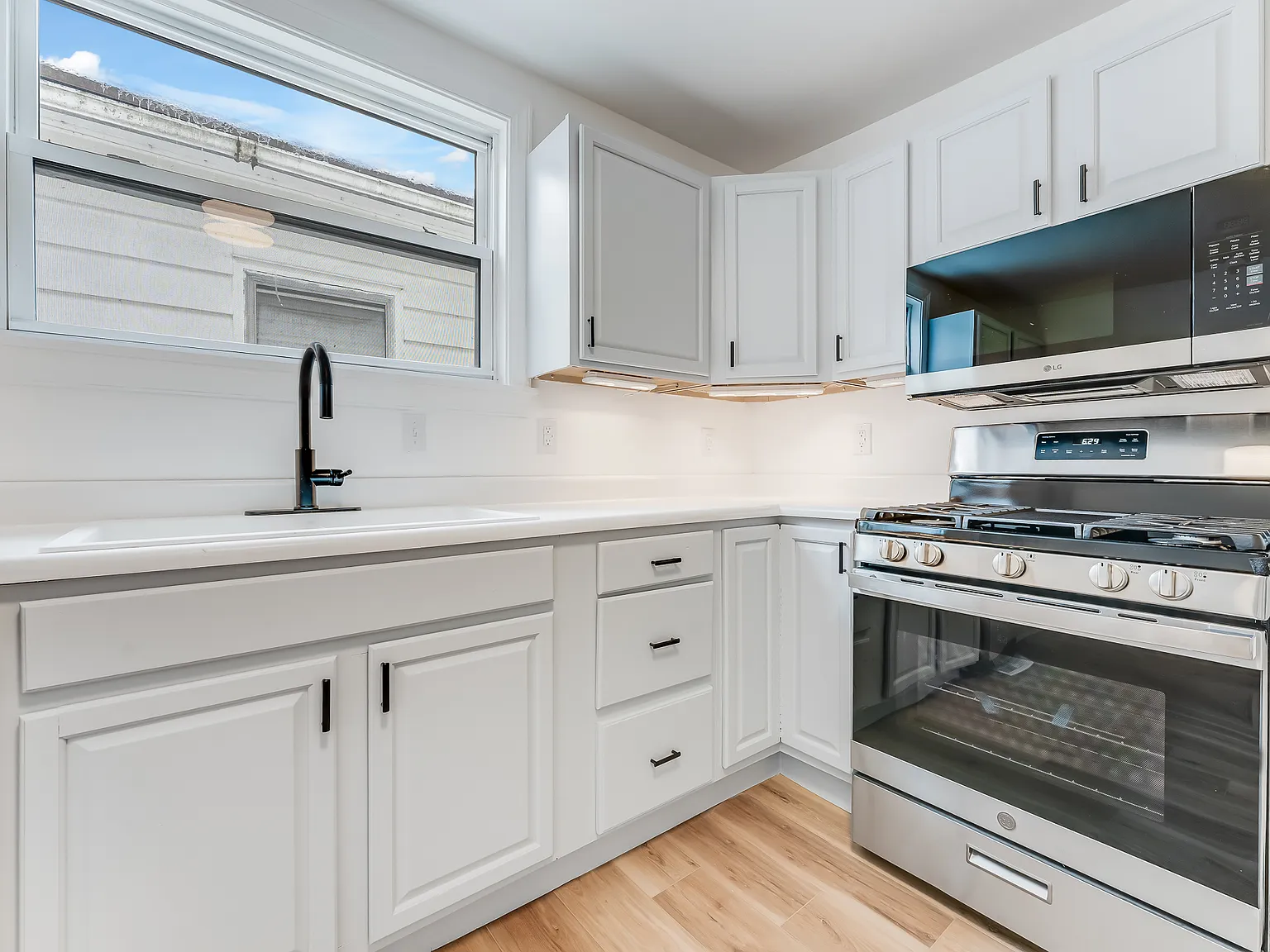 4 bed, 1315 sqft, $1,375 — Photo 4