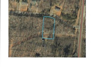 153 Lester Dr, Lexington, NC 27292