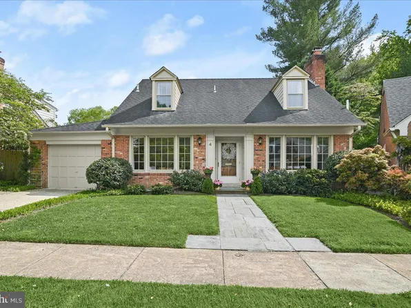 4 Chalfont Ct, Bethesda, MD 20816