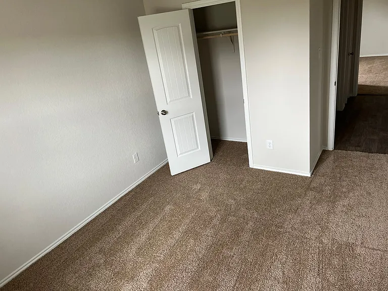 205 Lily Pond Trl — Photo 12