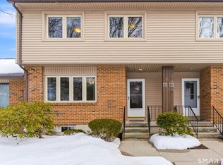 443 S Main St #32, Manchester, CT 06040