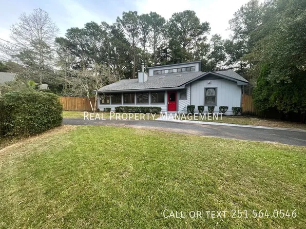 104 Golmon Cir, Daphne, AL 36526
