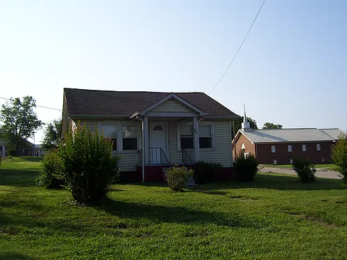 748 E Lincoln Rd Photo 1