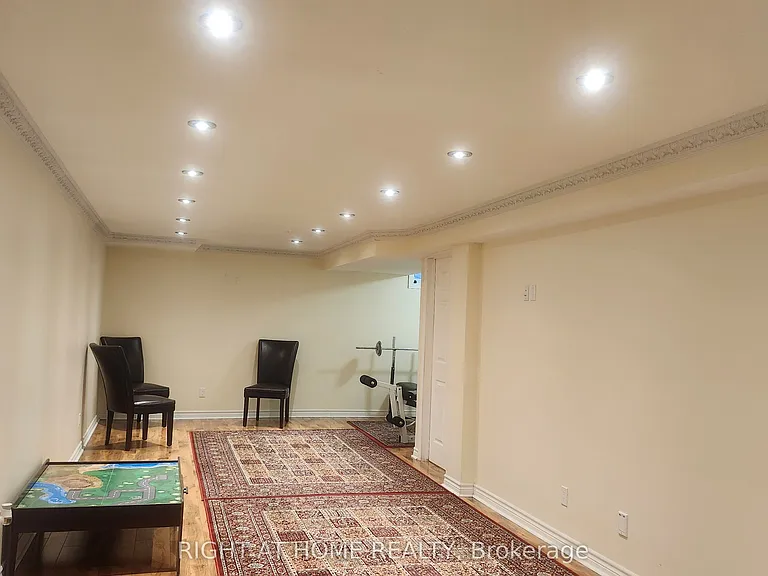 59 Havenhurst Cres — Photo 26