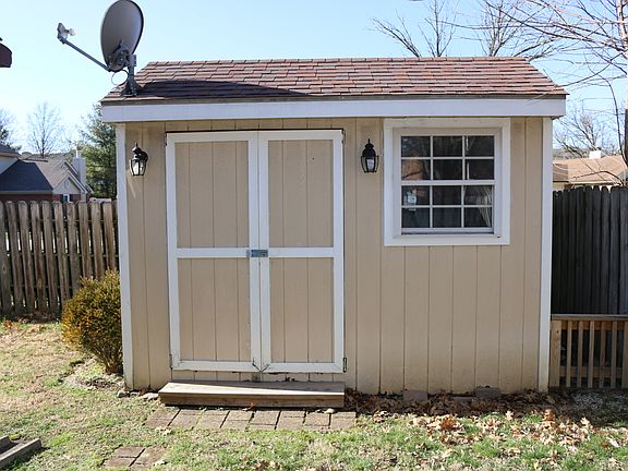 Workshed with electricity